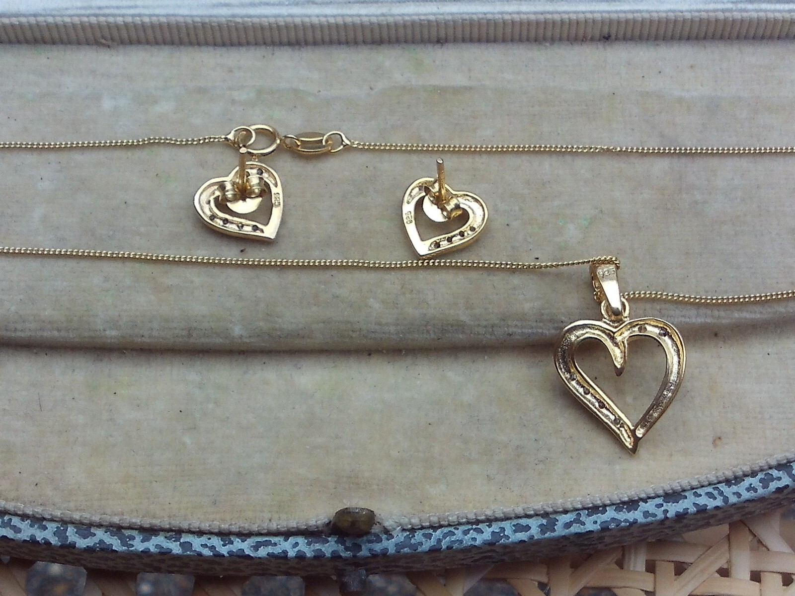 925 silver gilt 18″ chain 2 mm width chain with heart pendant and earrings
