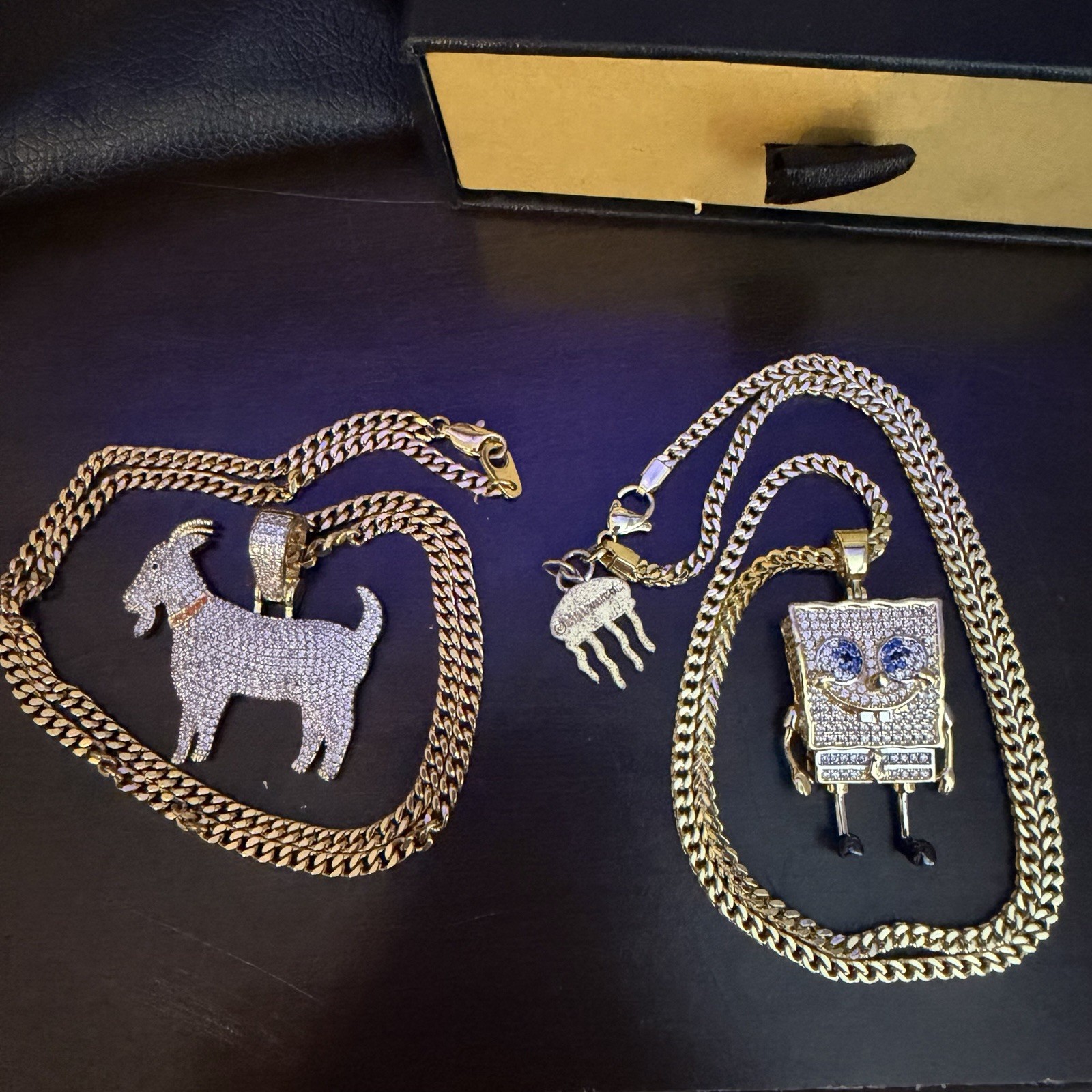 GLD Goat Chain Pendant Necklace 18K Gold With A Spongebob Chain ￼