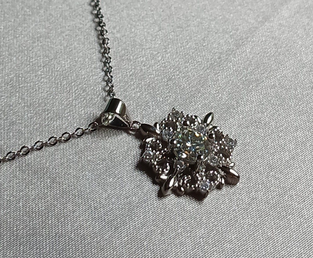 Real Moissanite 18″ Pendant Necklace Moissanite Tested, 1.0ct., GRA Certificate