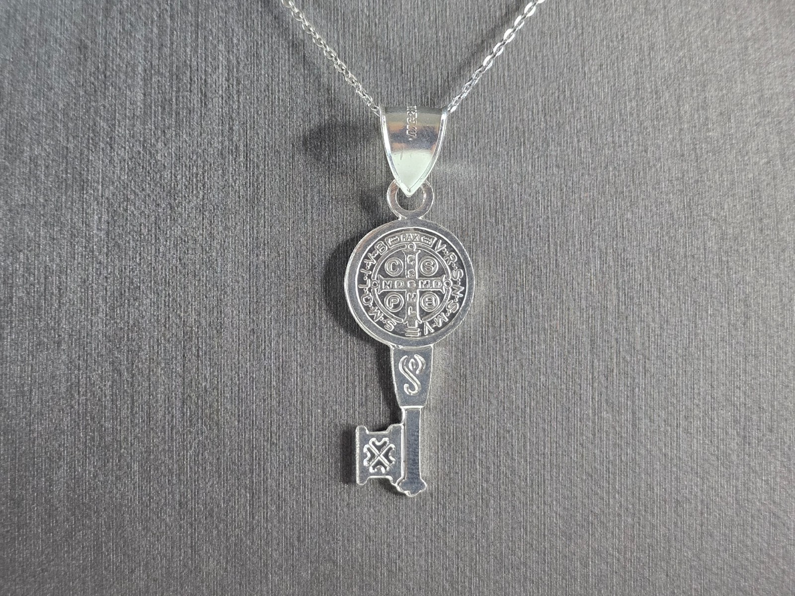 Womens Sterling Silver Religious Saint Benedict Key Pendant Necklace 4.9g E5823
