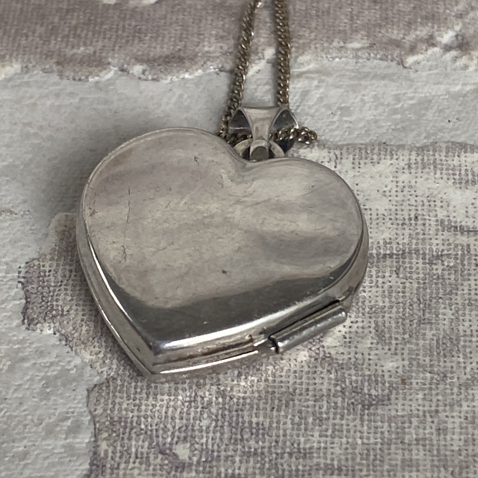 Vintage 925 Sterling Silver Locket Pendant Mum Heart Love Rose unworn boxed