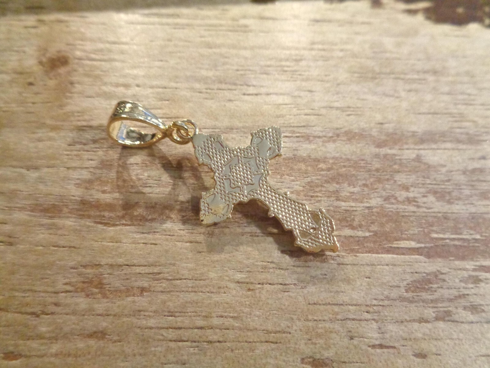 23.5MM SML 14K YELLOW GOLD-PLATED 925 STER SILVER DIAMOND-CUT INRI CROSS PENDANT