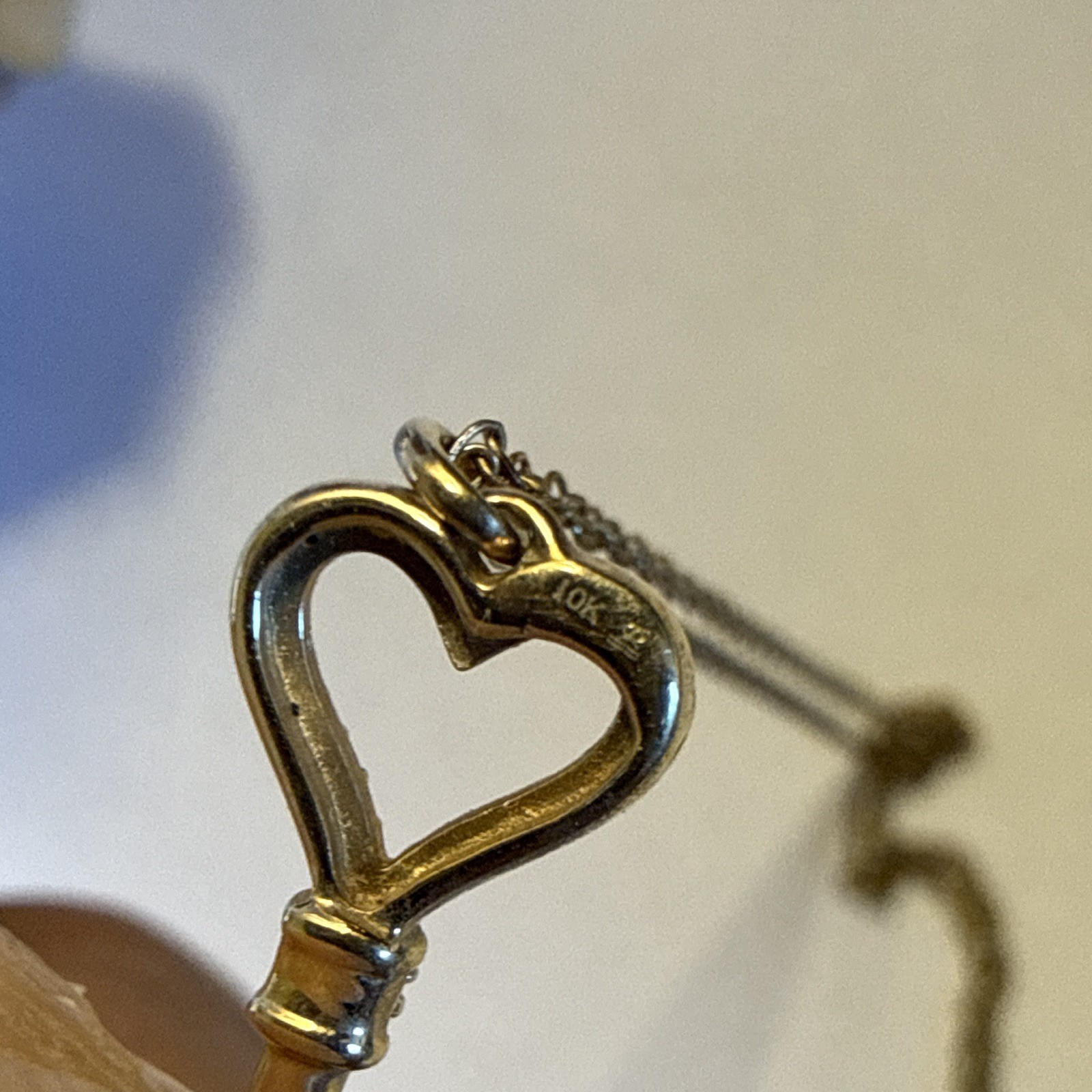 10K Yellow Gold Diamond Pavé Heart Key Charm Pendant Cable Necklace Signed