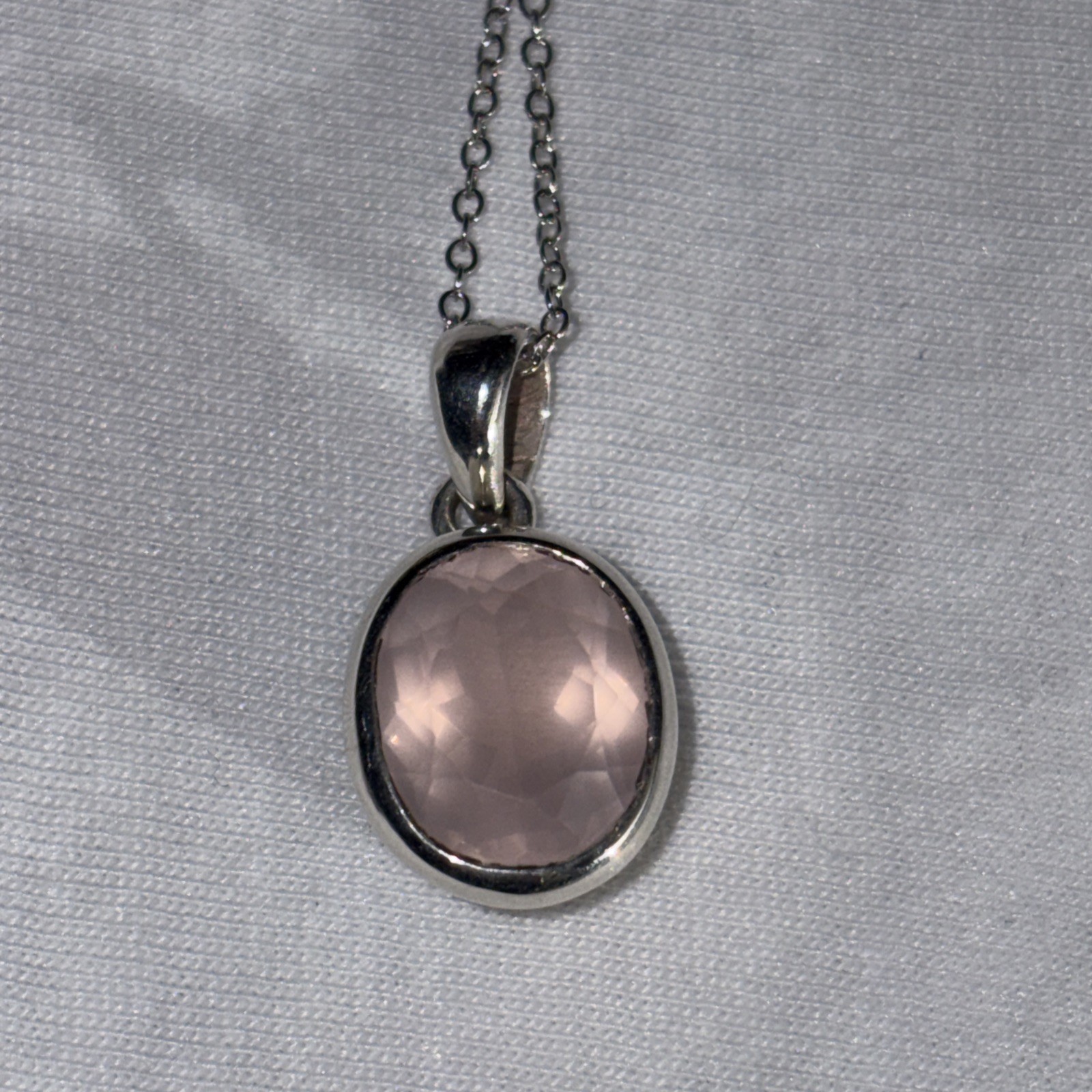 Rose Quartz Oval Necklace In Sterling Silver