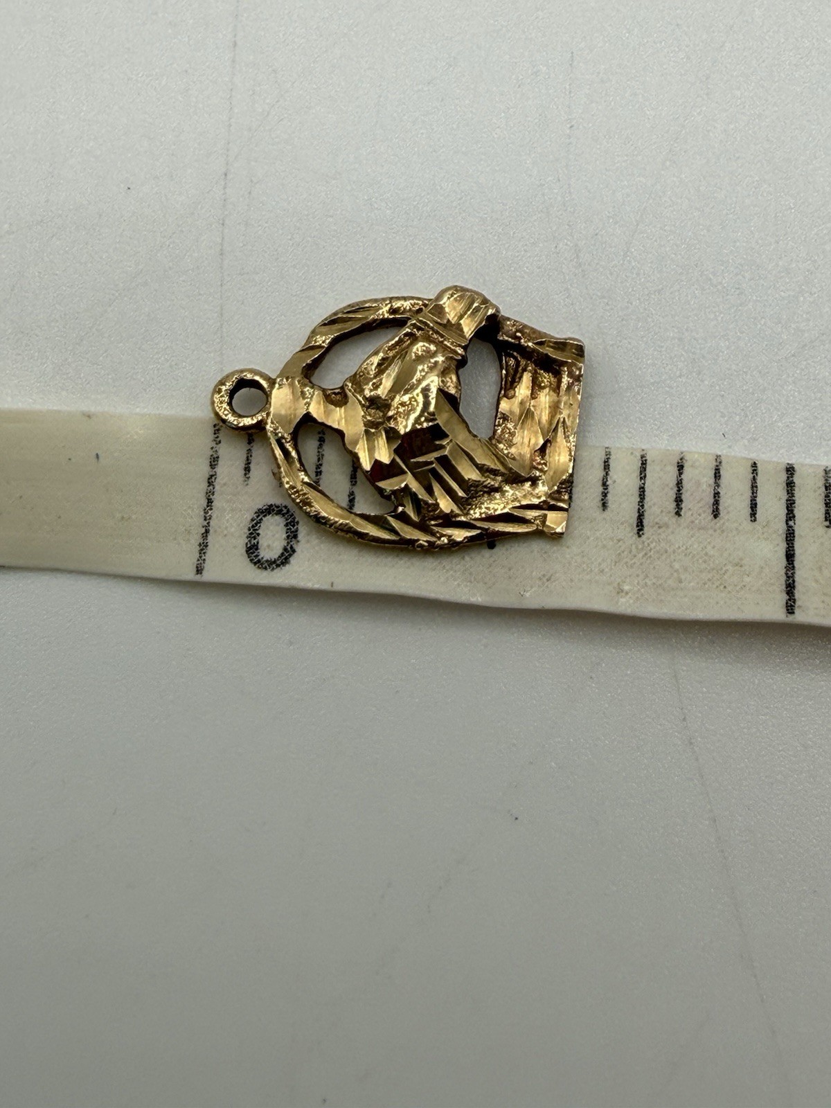 Vintage 10K Gold Horse Head Charm Pendant Diamond Cut Equestrian 1.07g