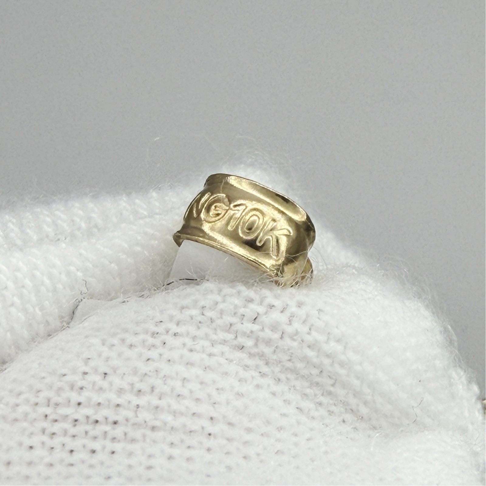 10k Yellow Gold Diamond-Cut Unisex Cross Religious Charm Pendant