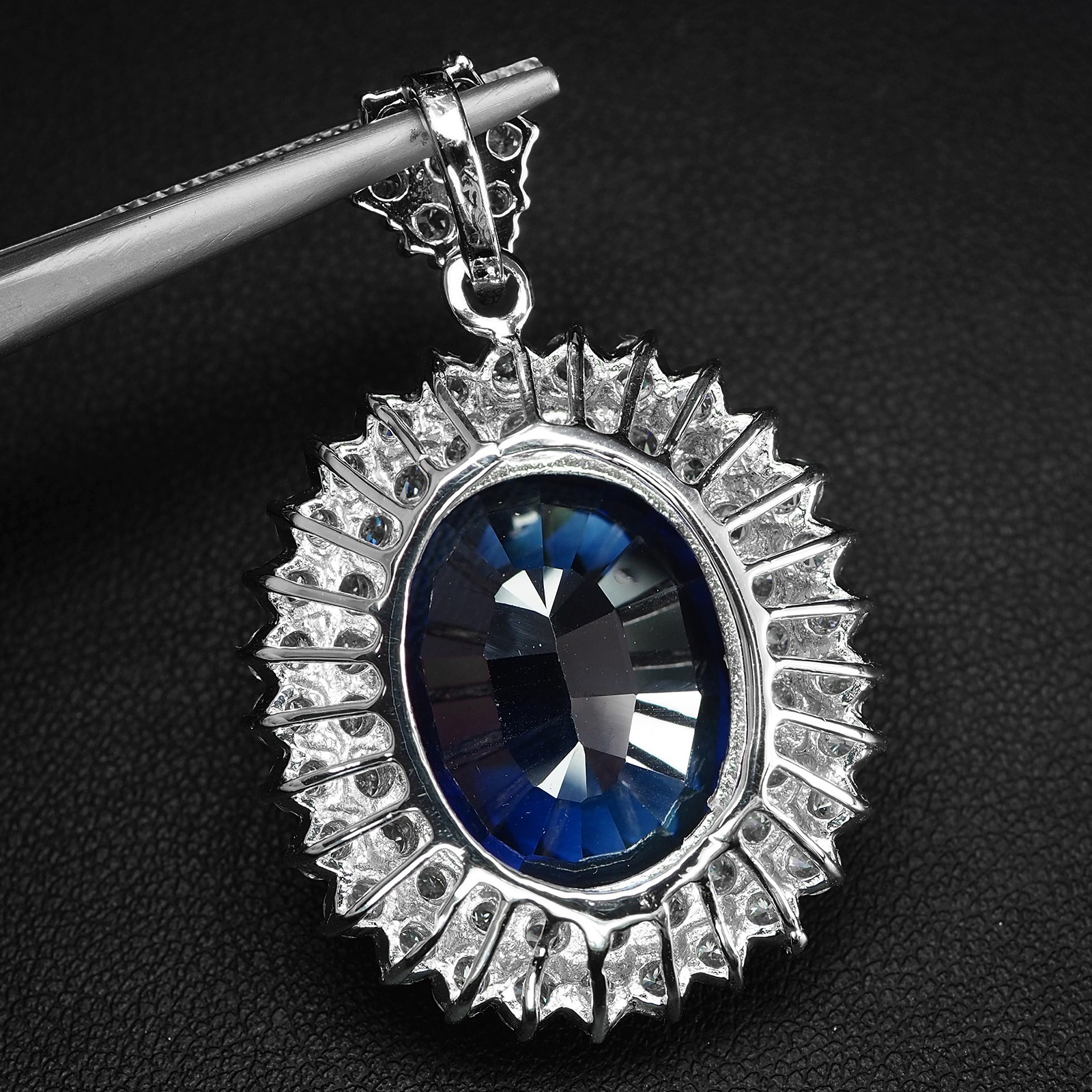 Invaluable Royal Blue Tanzanite 34.30Ct 925 Sterling Silver White Gold Pendants