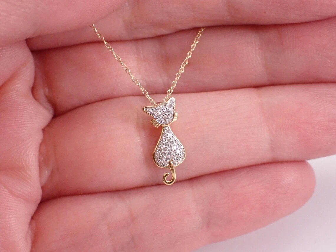 Real Moissanite 1.50Ctw Round Cut Heart Pendant 14K White Gold Plated Free Chain