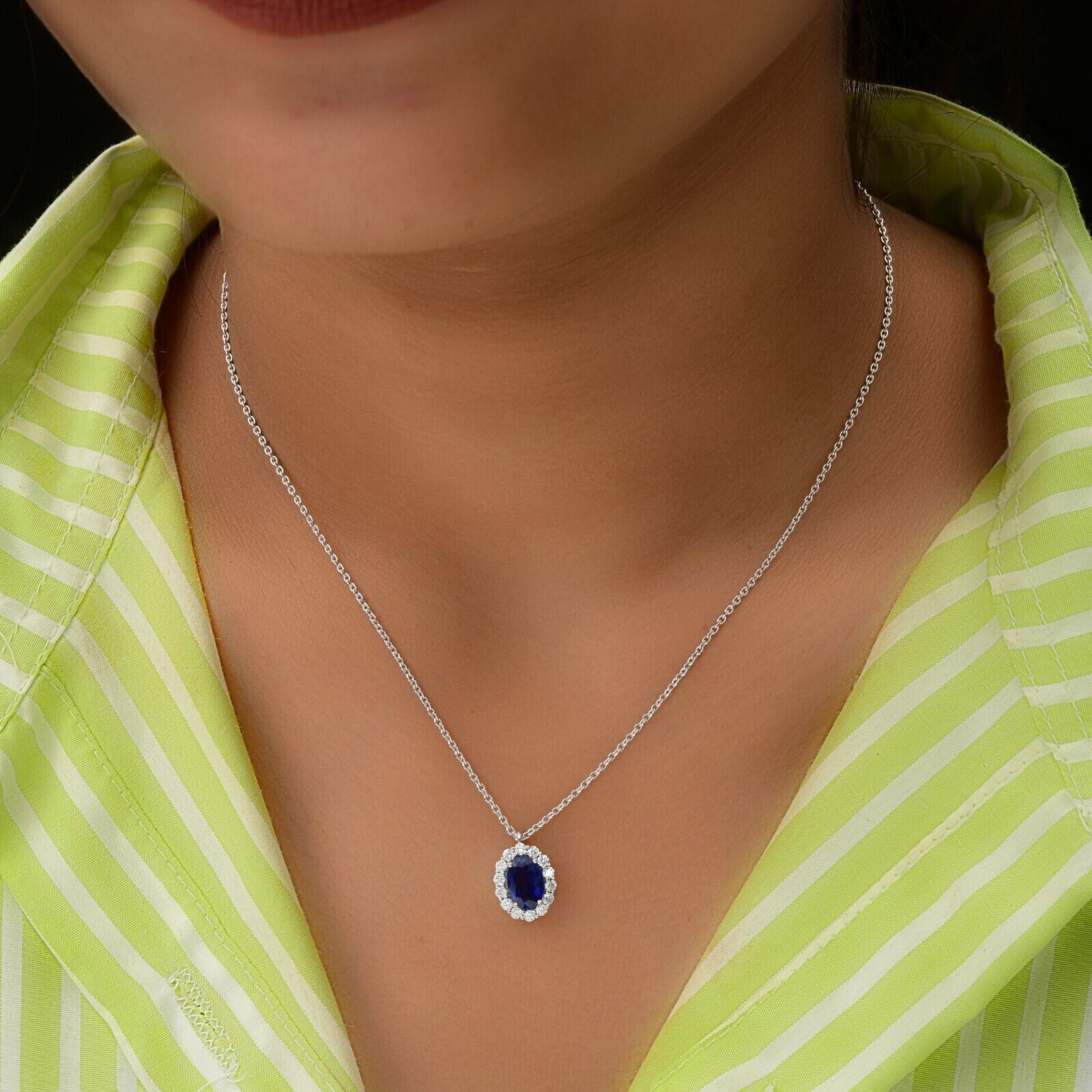 14k White Gold 1.70TCW Oval Natural Sapphire&Diamond Halo Pendant For Girlfriend