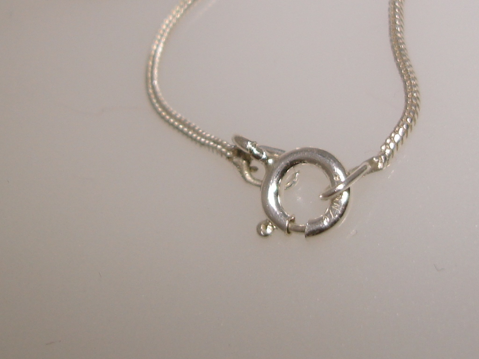 LOVELY JEZLAINE STERLING SILVER PENDANT NECKLACE! NEW ON ORIGINAL CARD