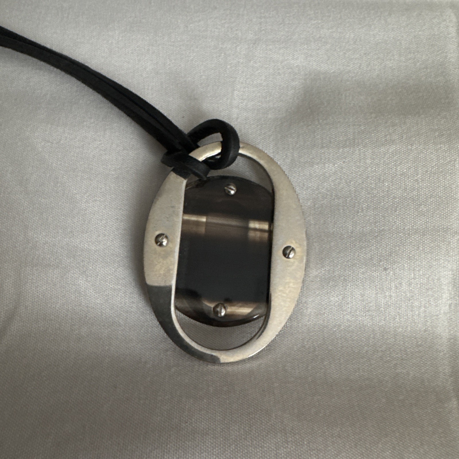 Coach Classic Oval Sterling Silver Pendant Leather Necklace Very Good Condition