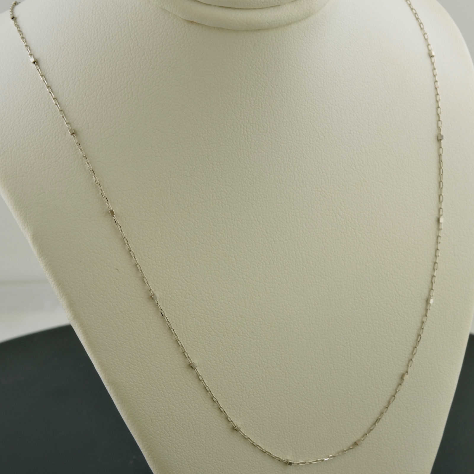14K WHITE GOLD 1.1mm LONG CABLE W/BOX STATIONS 18″ PENDANT CHAIN NECKLACE
