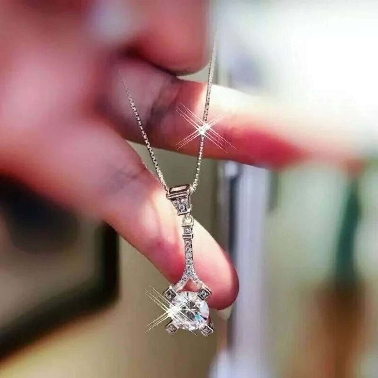 2Ct Round Cut VVSI Moissanite Women’s Pendant 14K White Gold Plated Free Chain