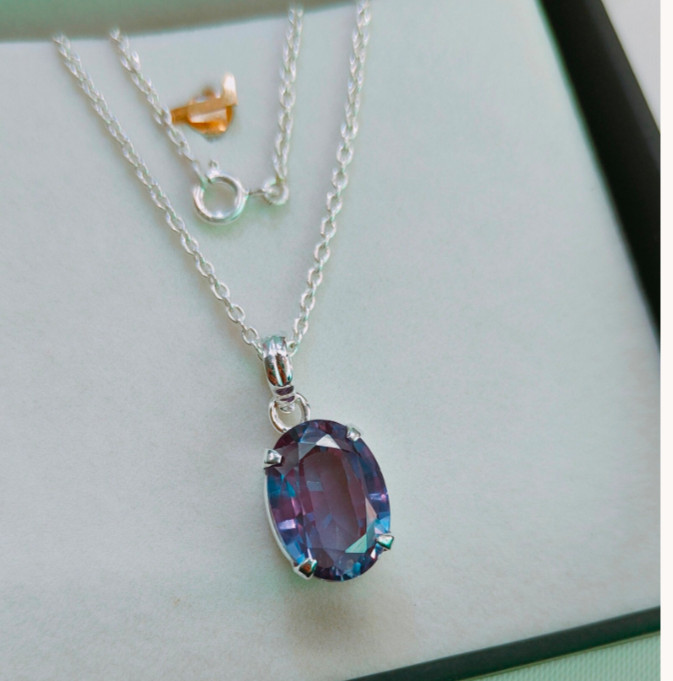 Natural Alexandrite 100% Color Change Gemstone Pendant 925 Sterling Silver