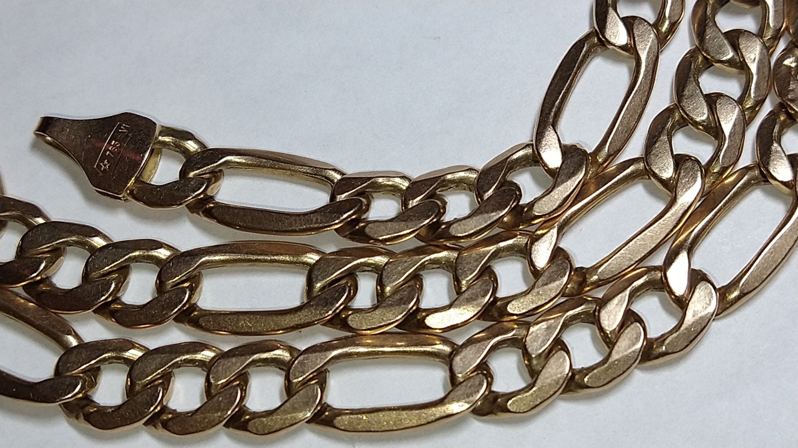 10k gold 8.25mm hollow Italian figaro chain necklace 17.94 grams 22.75″