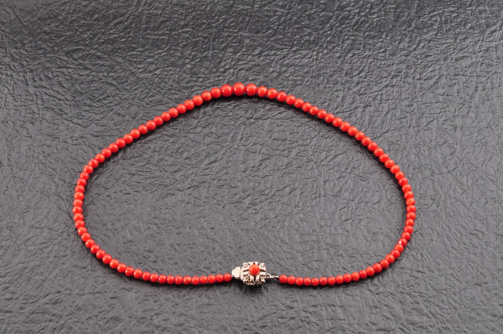 925 silver clasp, red coral undyed Rosary-style necklace (67.5ct) Certification.