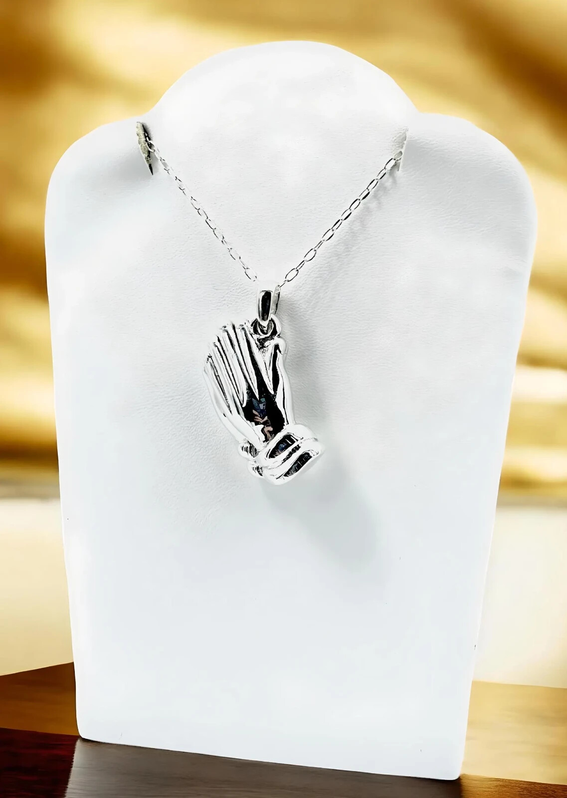 Lightweight 925 Silver Praying Hands Pendant Necklace – Chain Sold Separate 1617