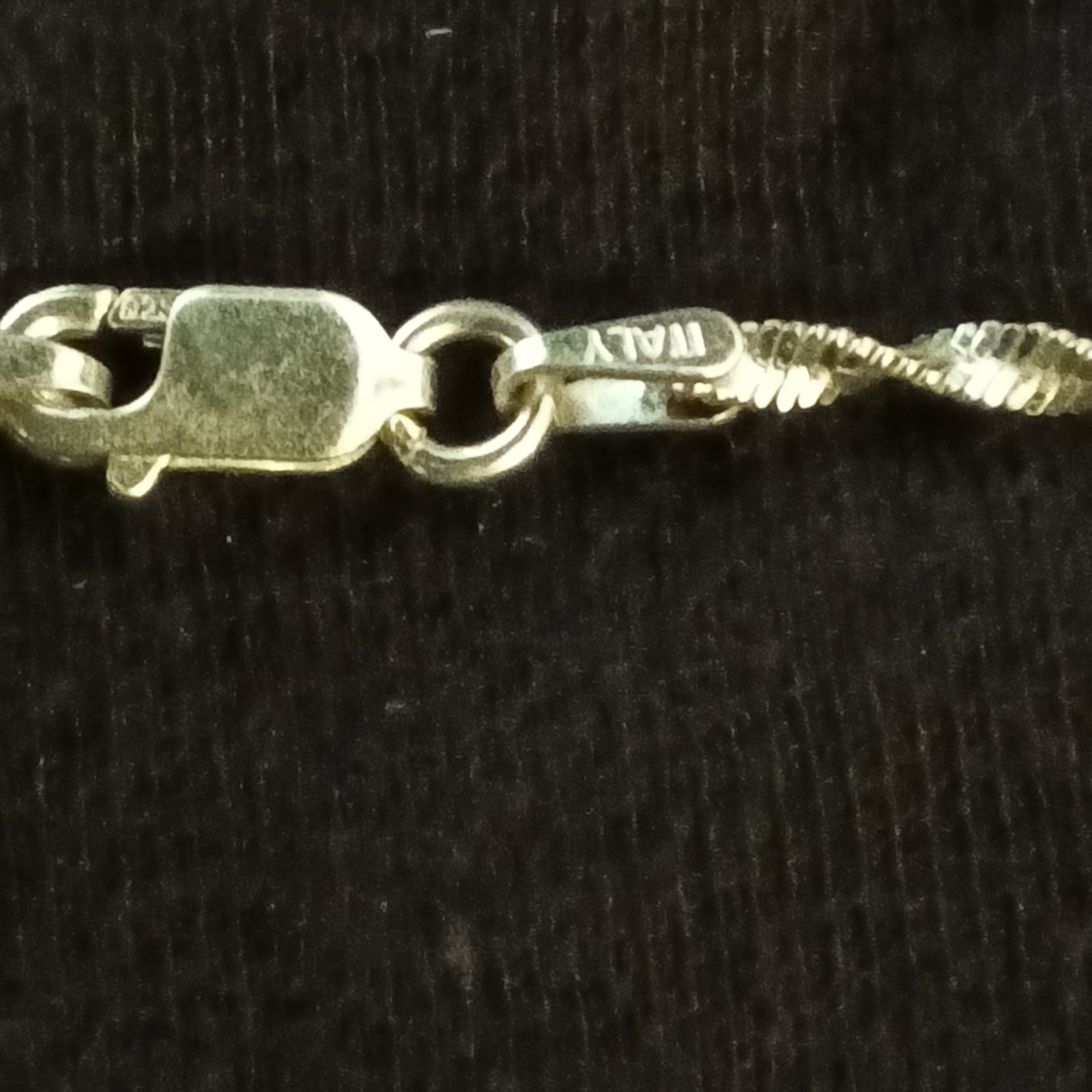 Beautiful 16 925 Silver Twisted Herringbone Chain Necklace 16 Inches!