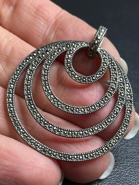 B4591 Judith Jack Sterling Silver Concentric Circle Marcasite Pendant 44mm 8.7g