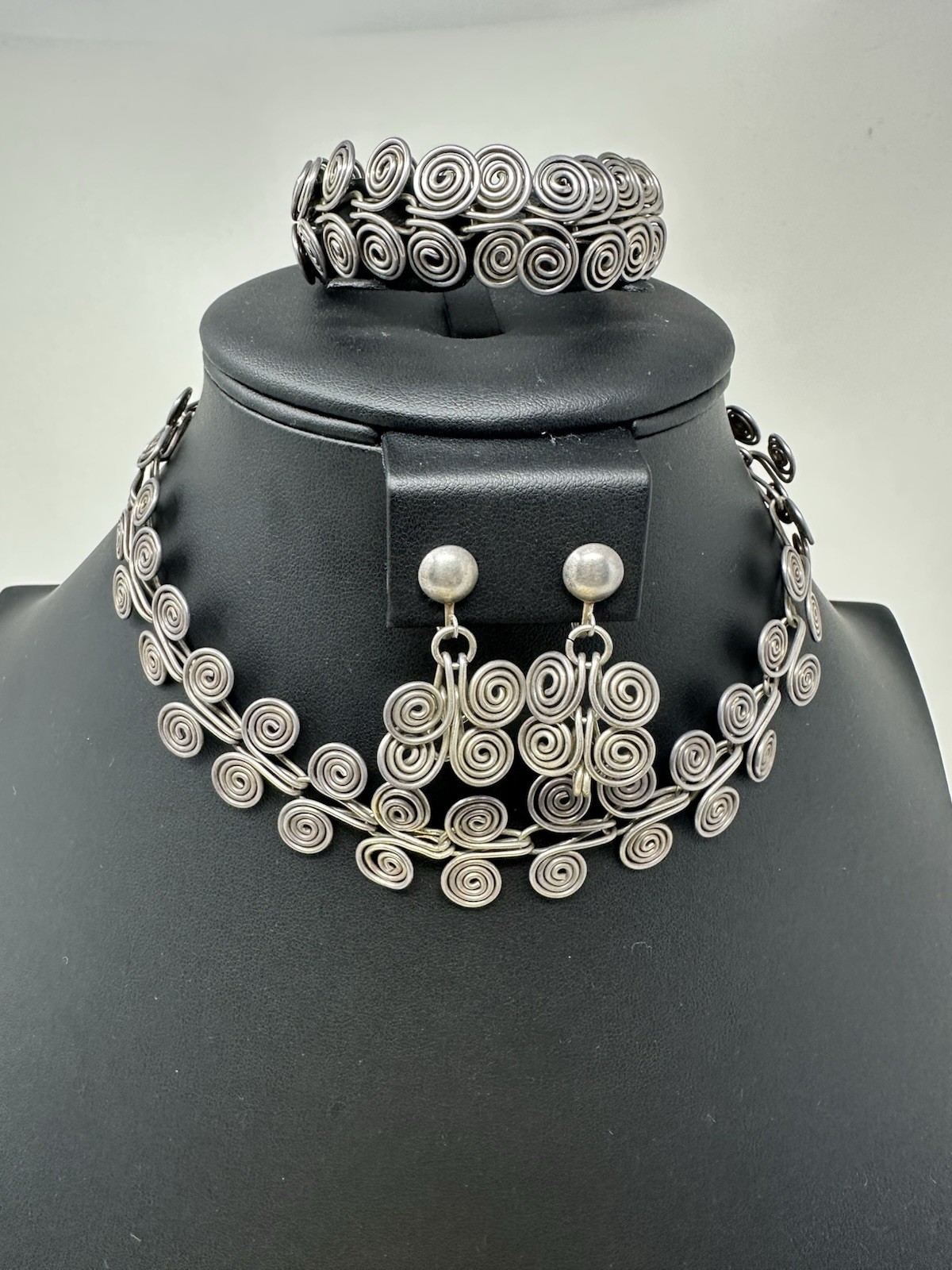 Sterling Silver Swirling Choker Necklace Bracelet Earrings Set 79g 14in 6.5in