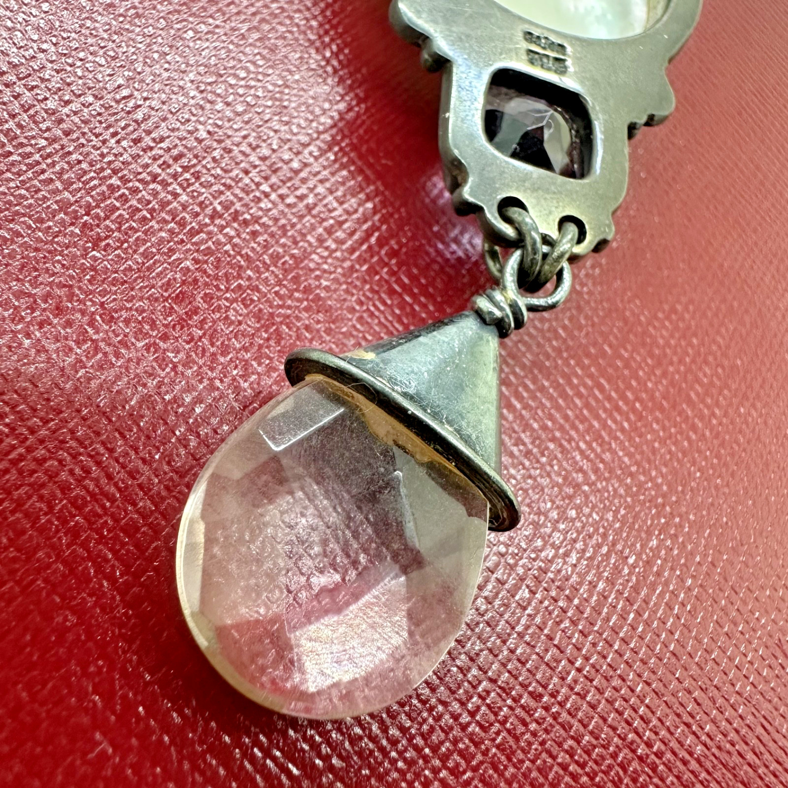 SAJEN STERLING SILVER CARVED MOP CAT AMETHYST & ROSE QUARTZ DANGLE PENDANT
