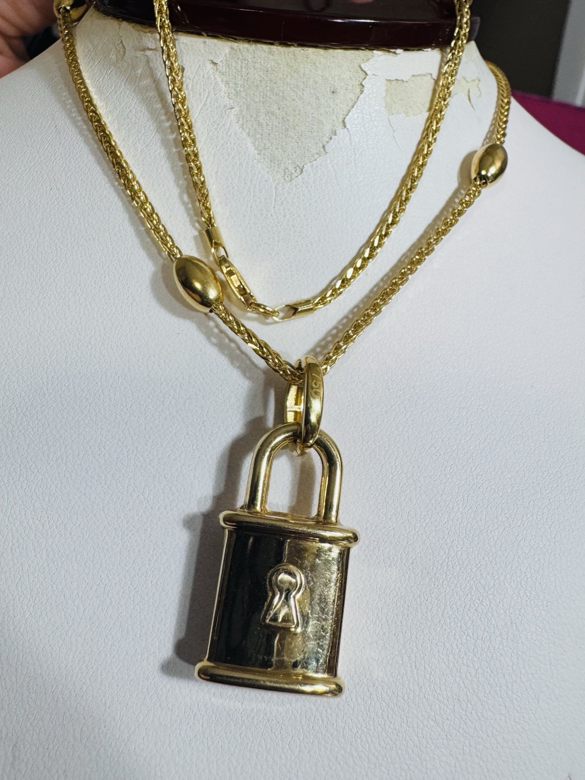 RARE 18K 750 Genuine Gold Oval Chain Padlock Necklace 17.6”/18” Long 9.6g 2.2mm