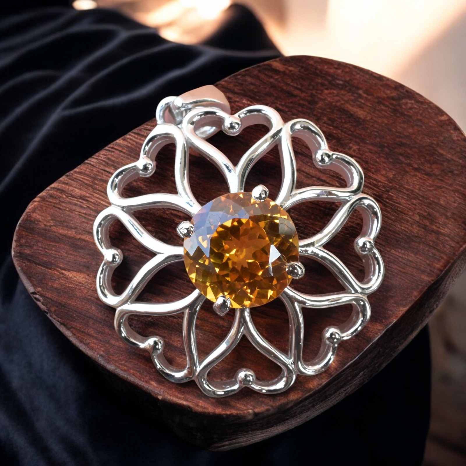 Certified Orange Sapphire 32 Ct Flower Shape Pendant 925 Sterling Silver MG002