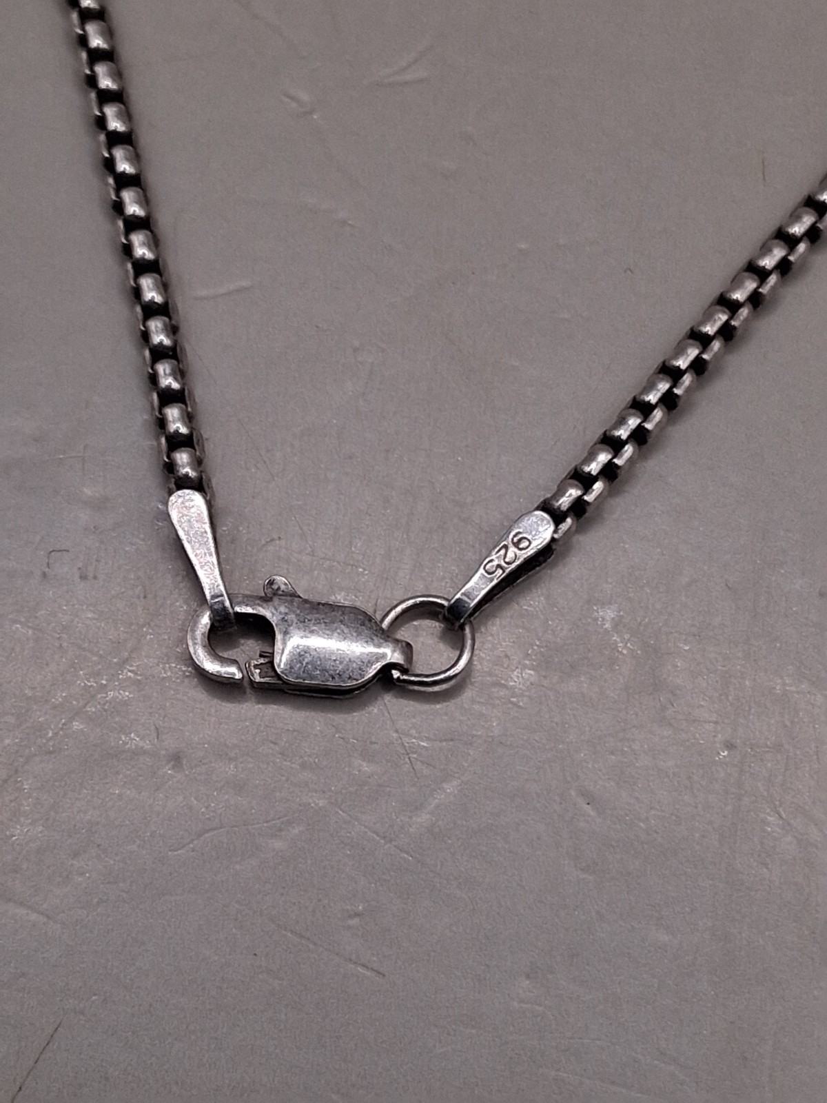 Sterling Silver Textured Crystal Pendant Box Chain Link Necklace 16″