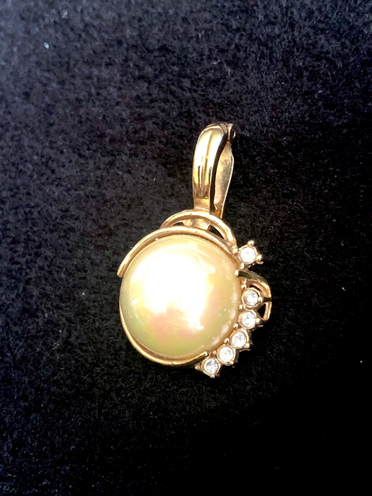 Vintage Synthetic Mabe Pearl Crystals Pendant 1980s Gold Plated Unbranded PO J2