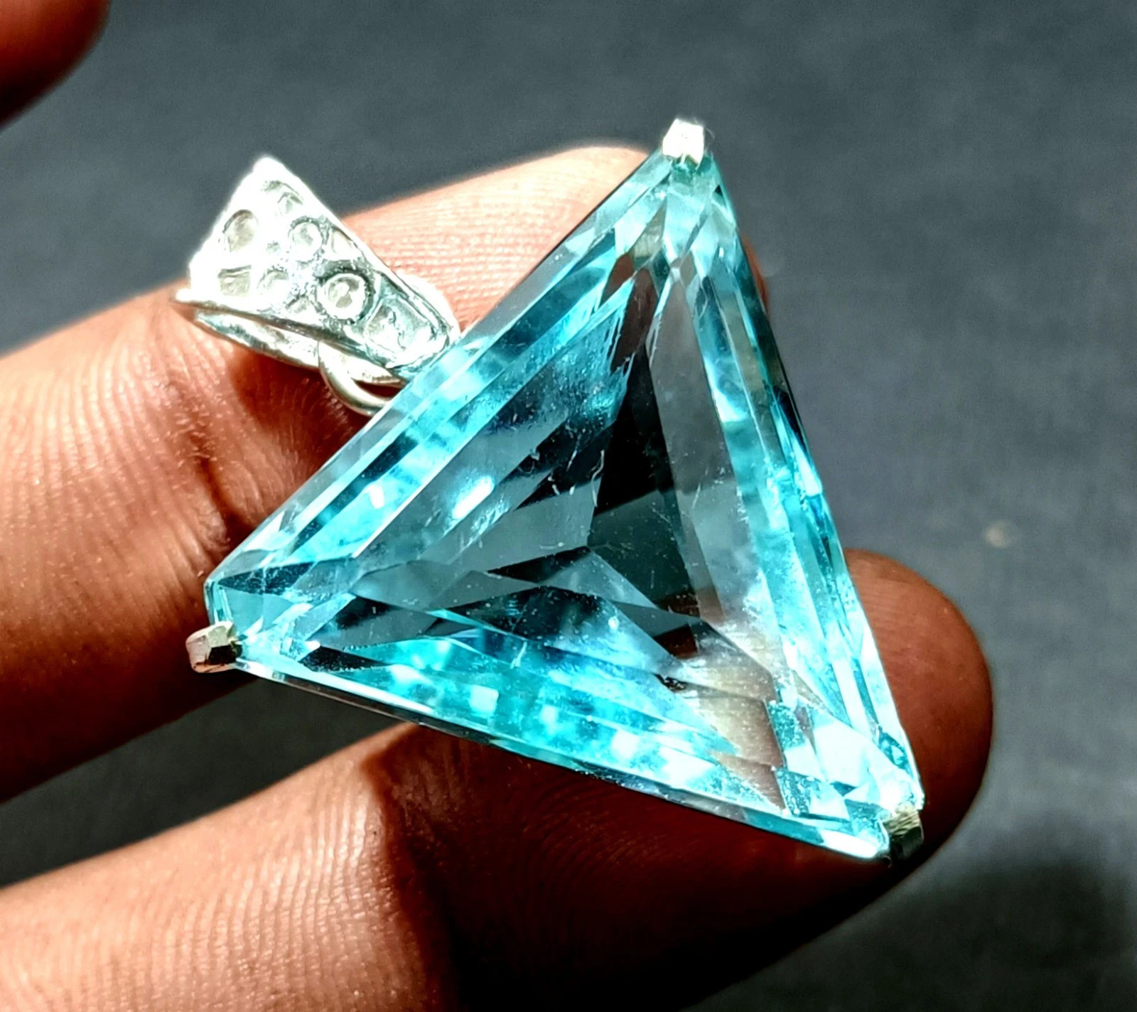 90 Ct Trillion Aquamarine Natural Topaz 925 Solid Silver Pendant Loose Gemstone