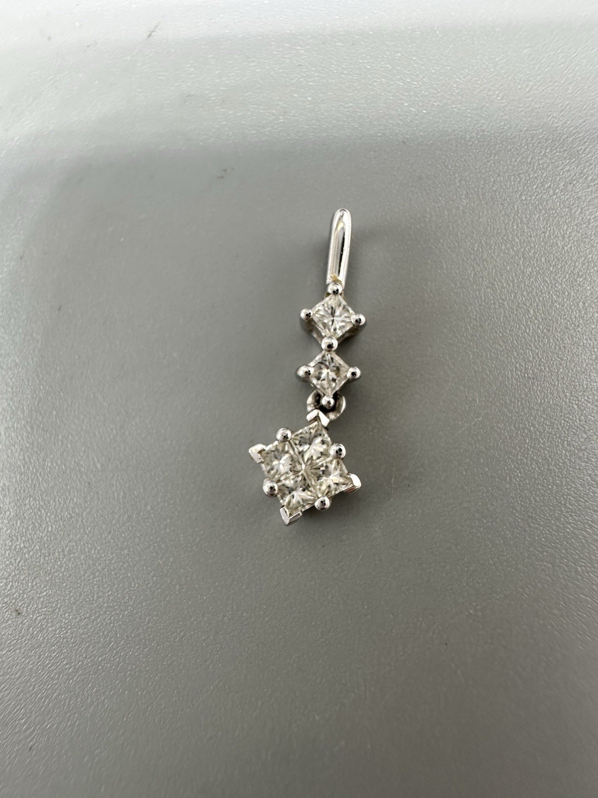 14k White Gold Clear Stone Pendant Tiny 16mm