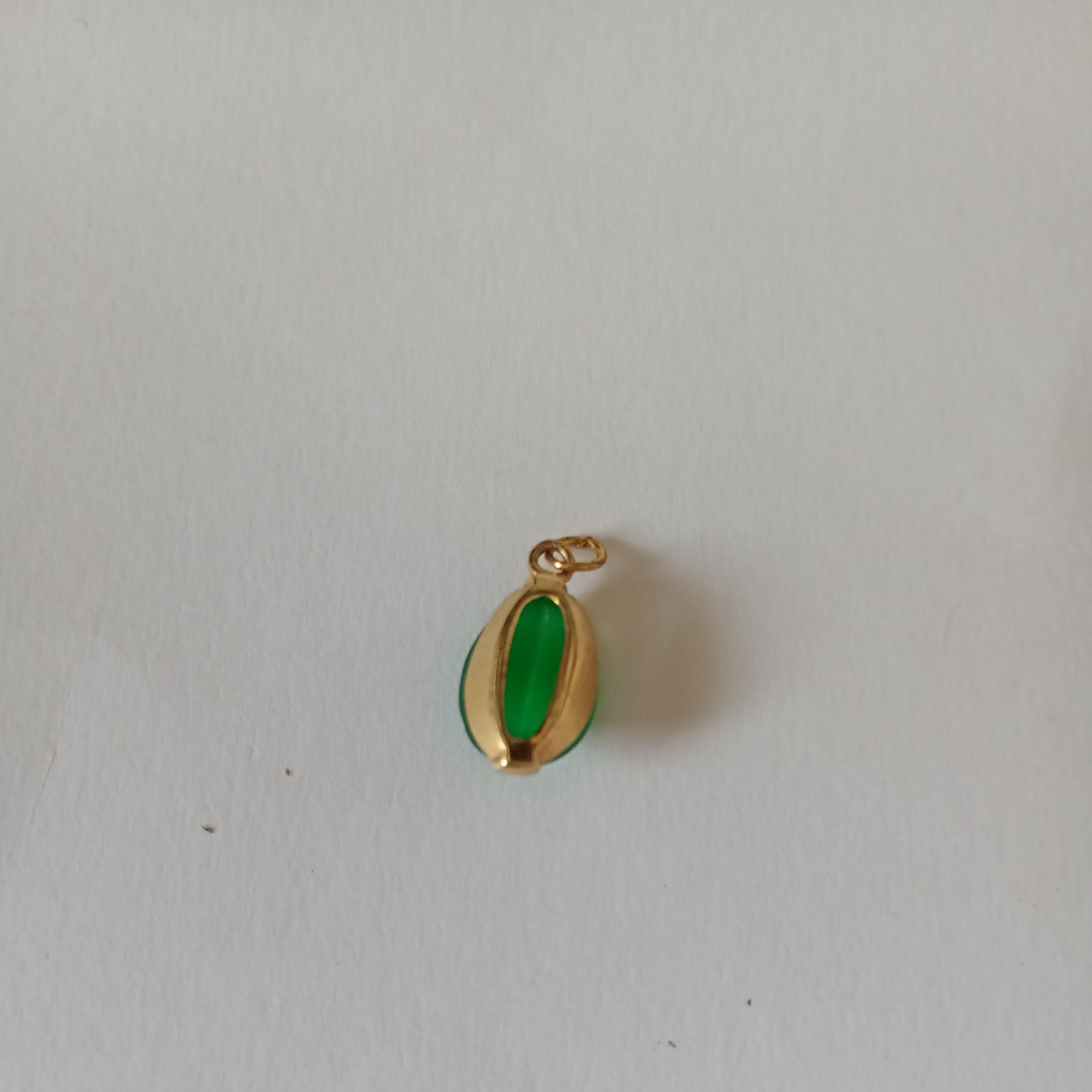 Green Jade Pendant water drop 9ct gold bezel Settings
