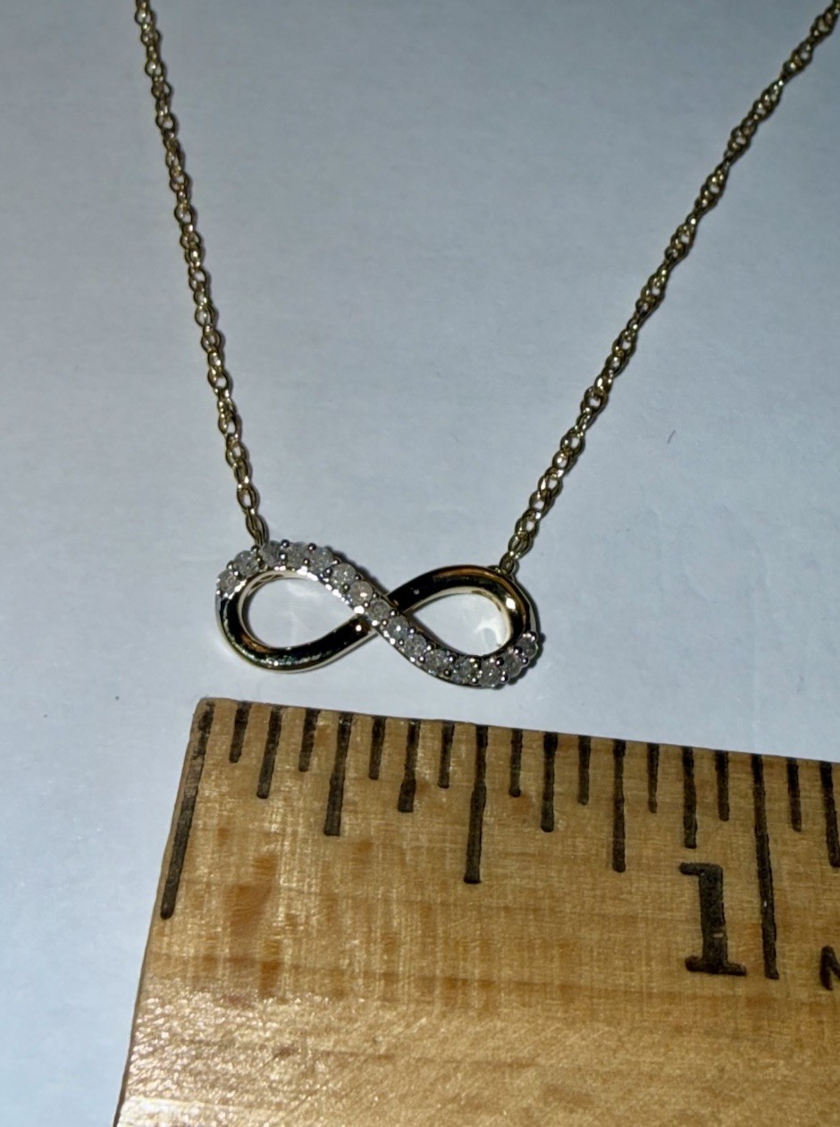 ESTATE Solid 10K Gold Natural Diamond Infinity Pendant Chain Necklace 18”