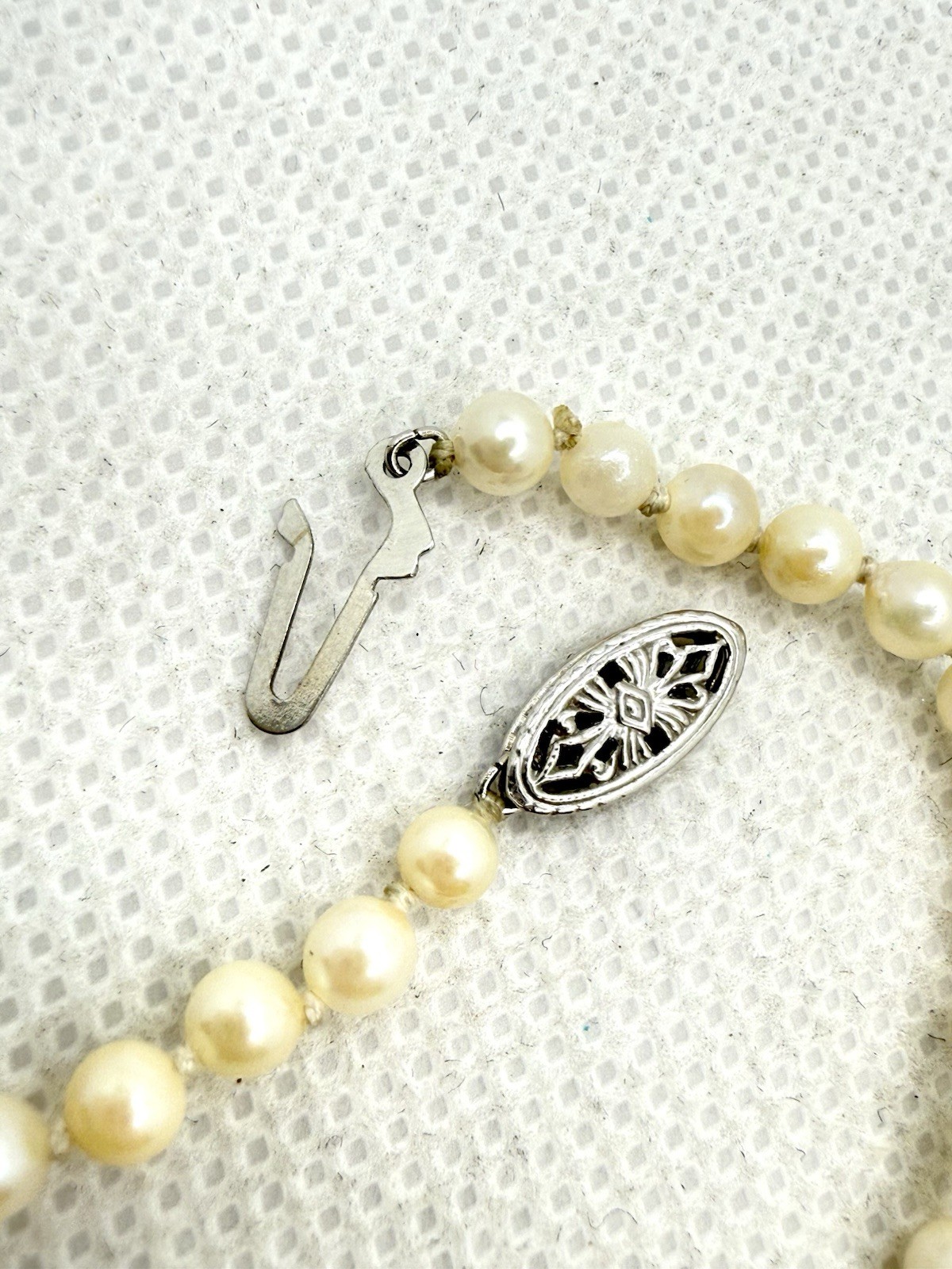 14k White Gold Pearls Necklace Single Strand 18.5” Layered 7mm