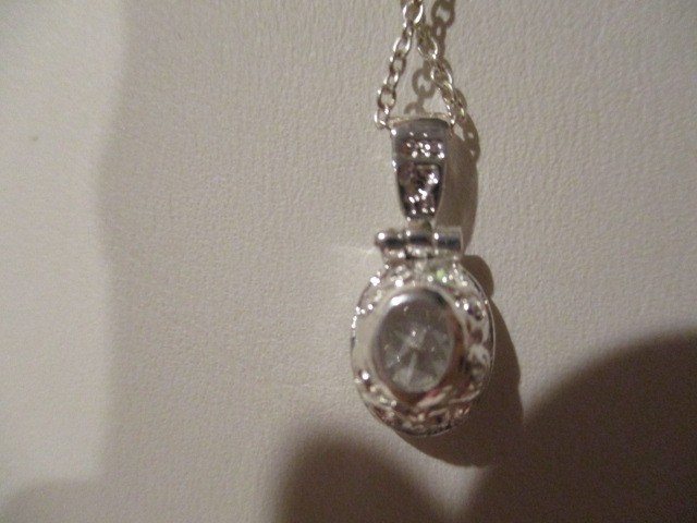 UNBRANDED 925 Sterling Silver 17″ Italy Chain & 1/2″ 925 SS Charm w/Faux Stone