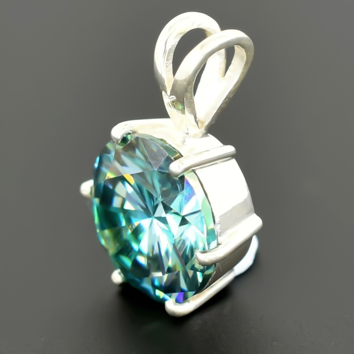 7.80 Ct Certified Round Blue Diamond Pendant in 925 Silver � Anniversary Jewelry