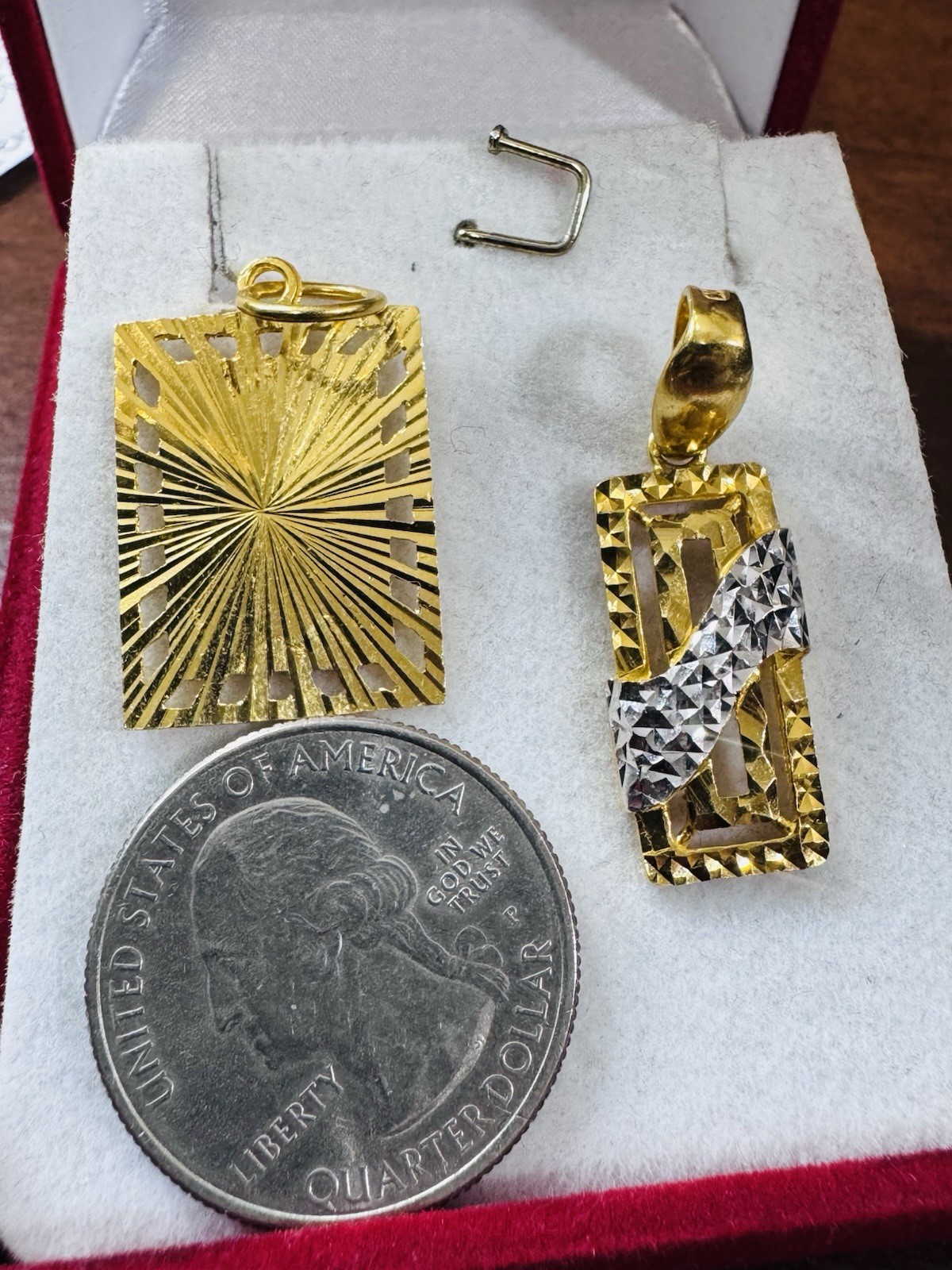 22K 916 22C Real Gold Two Set of Pendant 1 Rectangle & 1 Divine Allah 6.3g