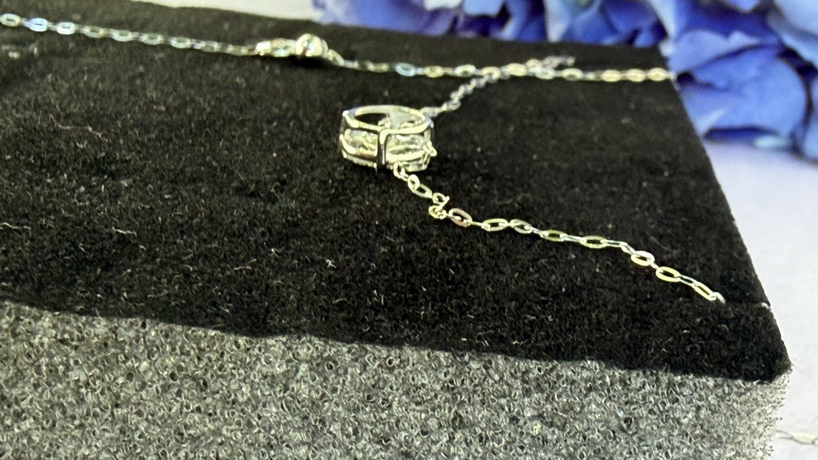 18K white gold Lab Grown Diamond Necklace with 0.50 carat diamond
