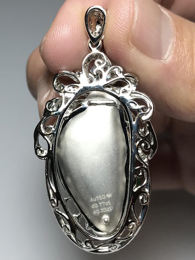 Male Organ God Rich Emerald Green Jadeite Jade 18K White Gold Diamond Pendant