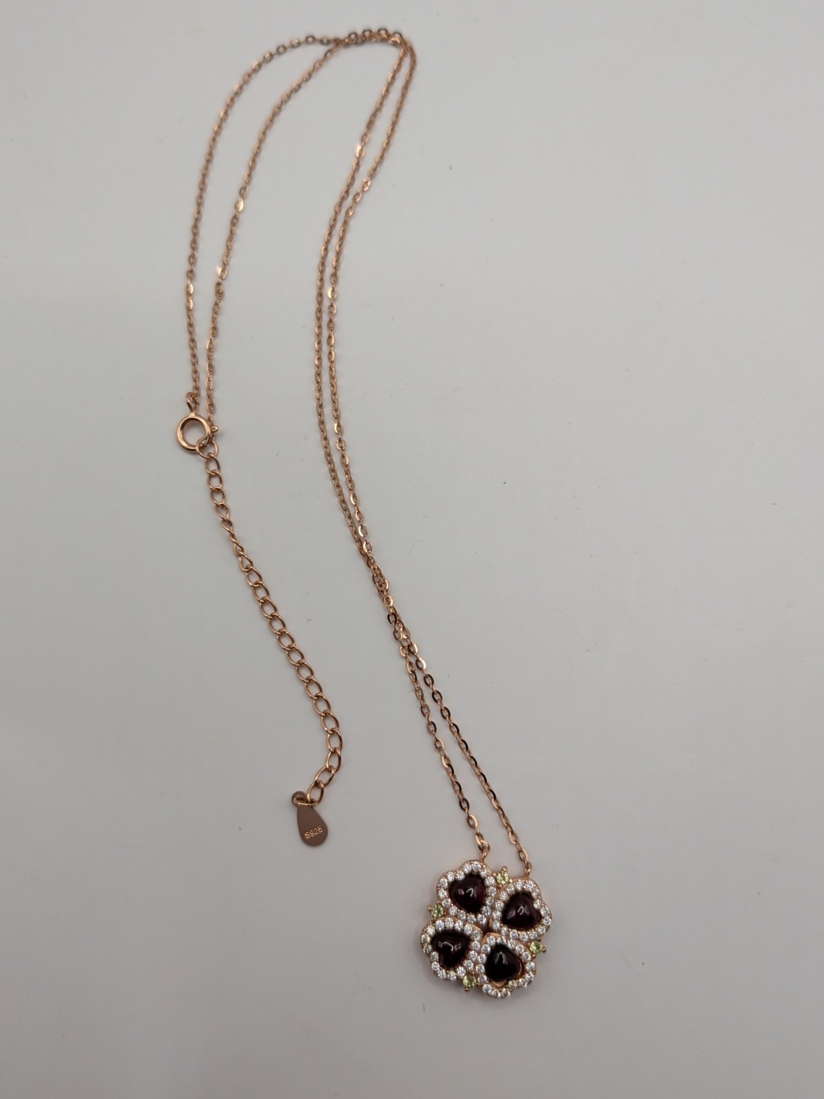 Clover Shaped Natural Garnet Sterling Silver Pendant With Rose Gold Plating And