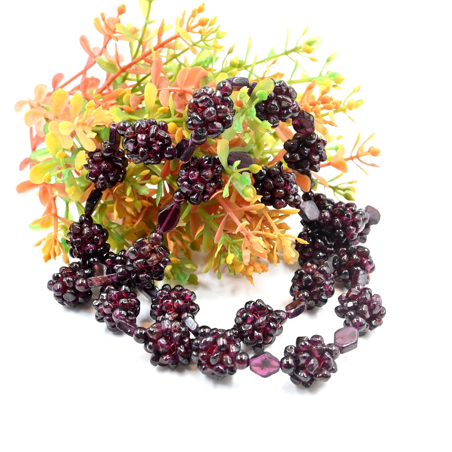 Natural Vintage Bohemian Pyrope Garnet Cluster Gemstone Beaded Pulp Necklace 24″