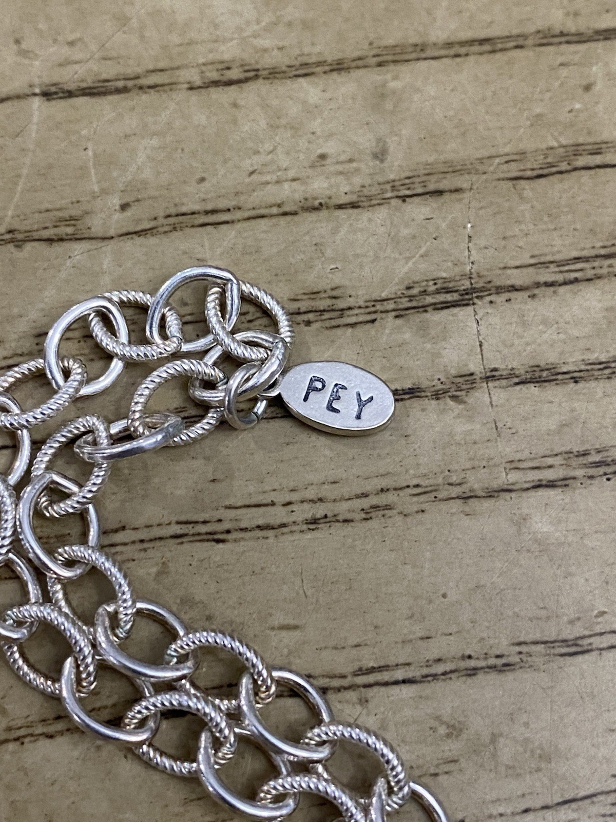 925 PEY Necklace Oval Hammered Link Puffy Heart Pendant Toggle Closure 16”