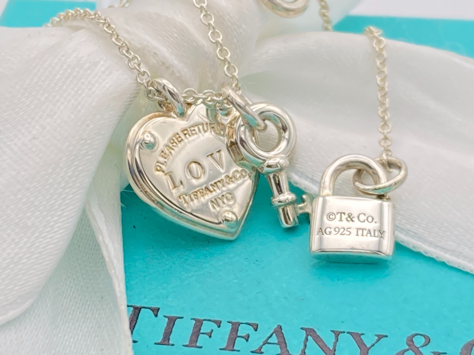 Tiffany & Co. Return to LOVE Heart Tag Key Padlock 3.9g Necklace 16-18″ silver