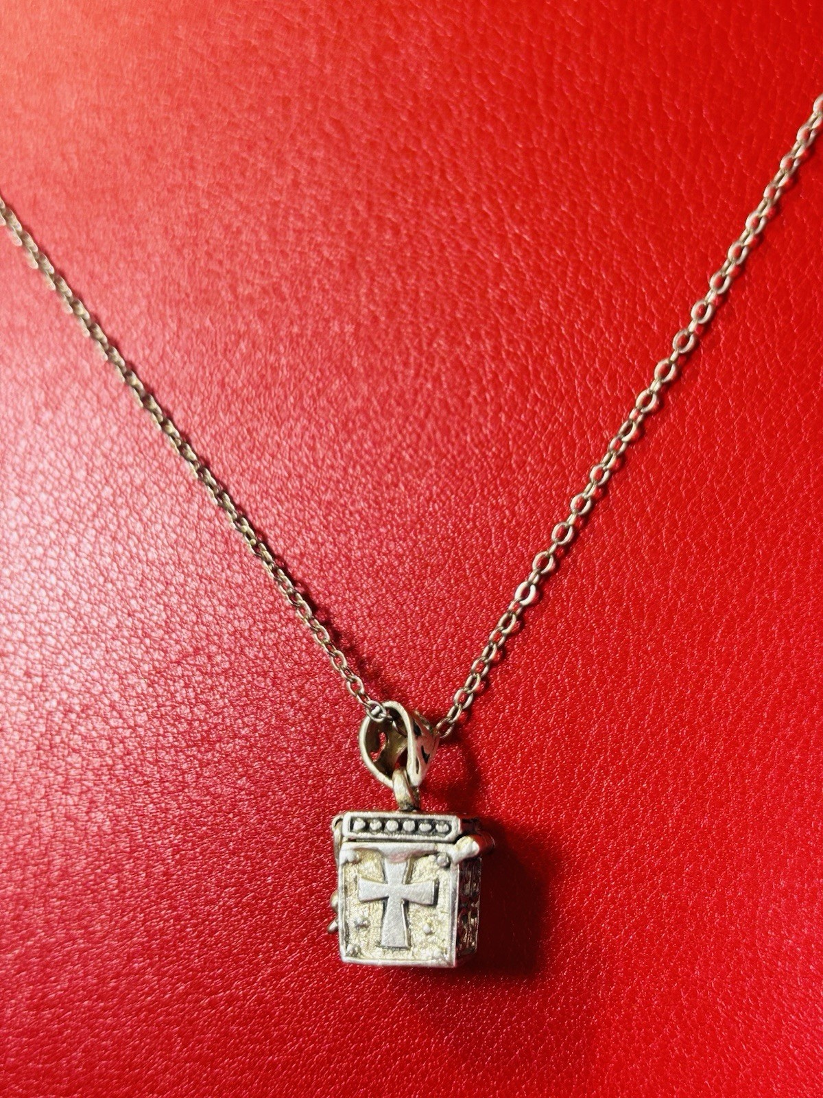 VTG 925 STERLING SILVER Prayer MANDALA Trinket Box Locket + 18k Gold Necklace GP