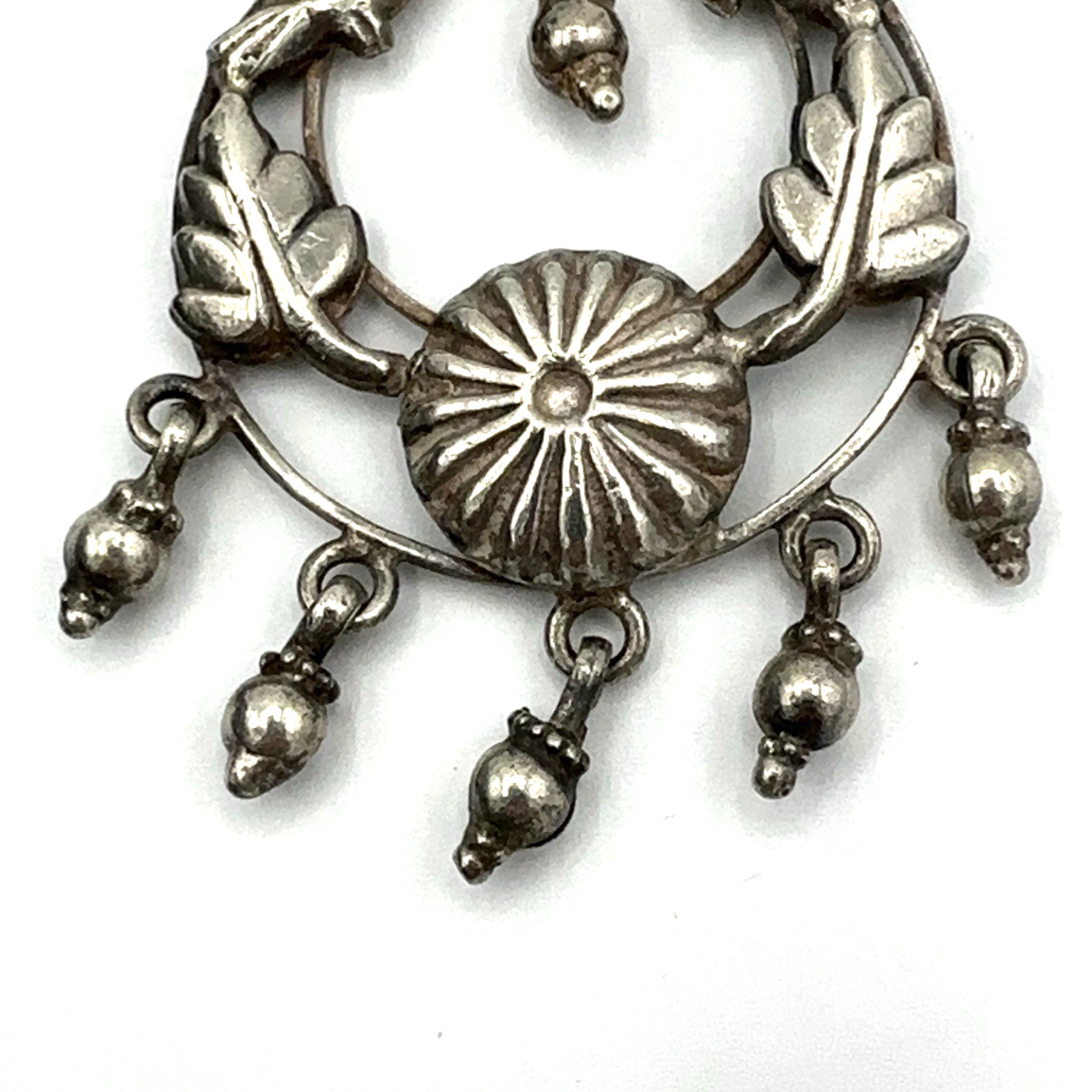 BIRD vintage pendant – sterling silver w/ leaves shield & dangles 2″ & 9 grams