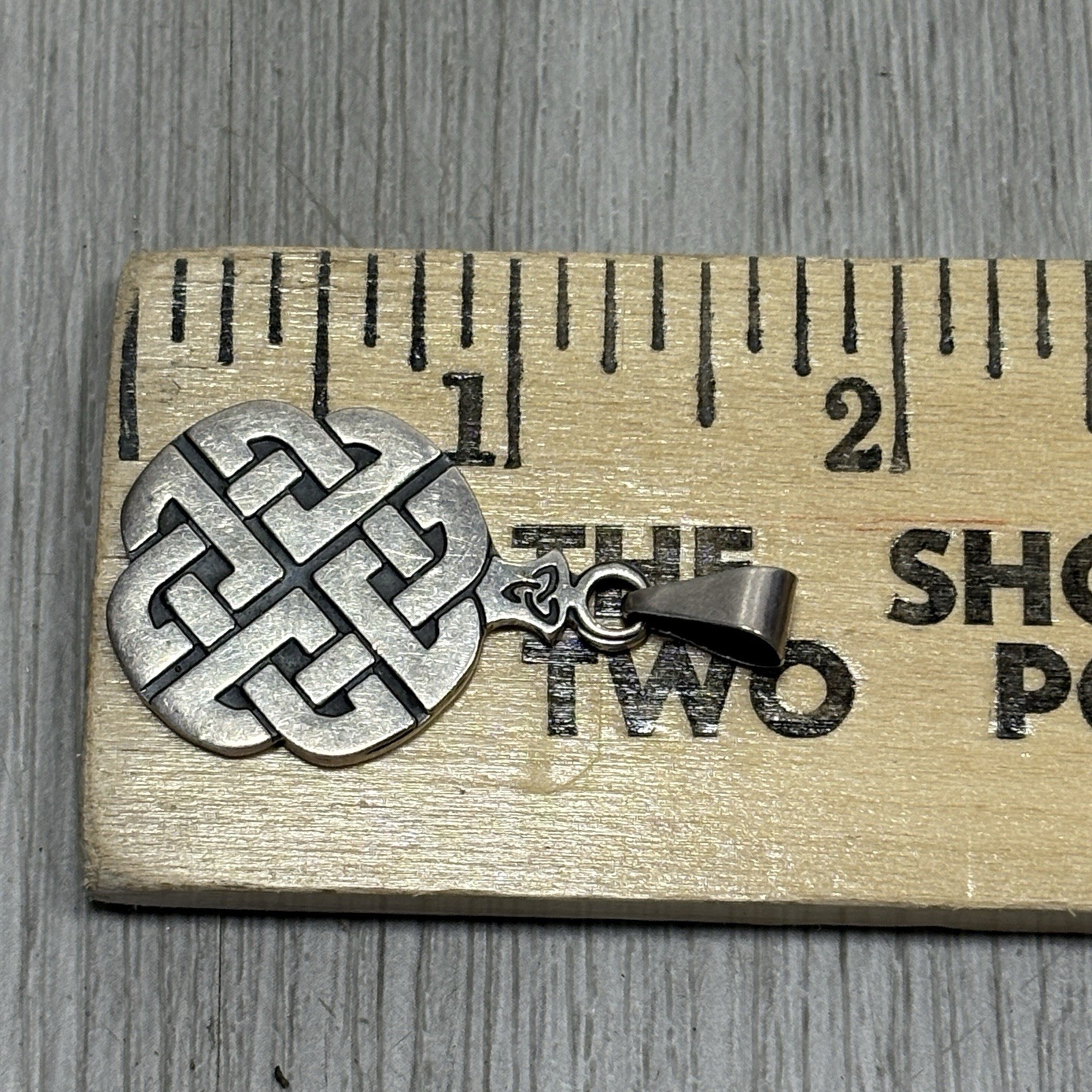 Celtic Circular Shield Knot Pendant 925 Sterling Silver Necklas