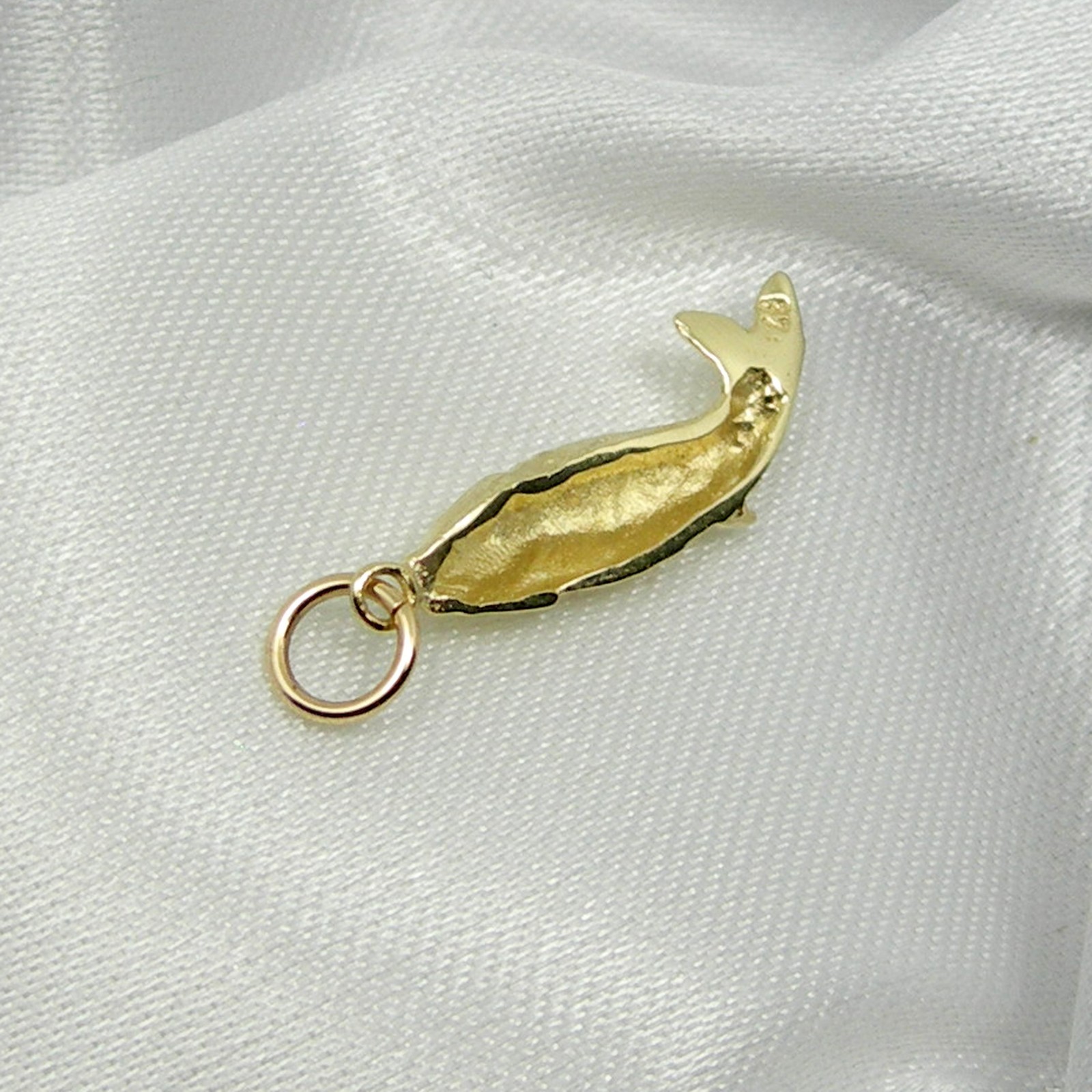 Lucky Koi Fish Charm Pendant Genuine 375 9k 9ct Yellow Gold, C200