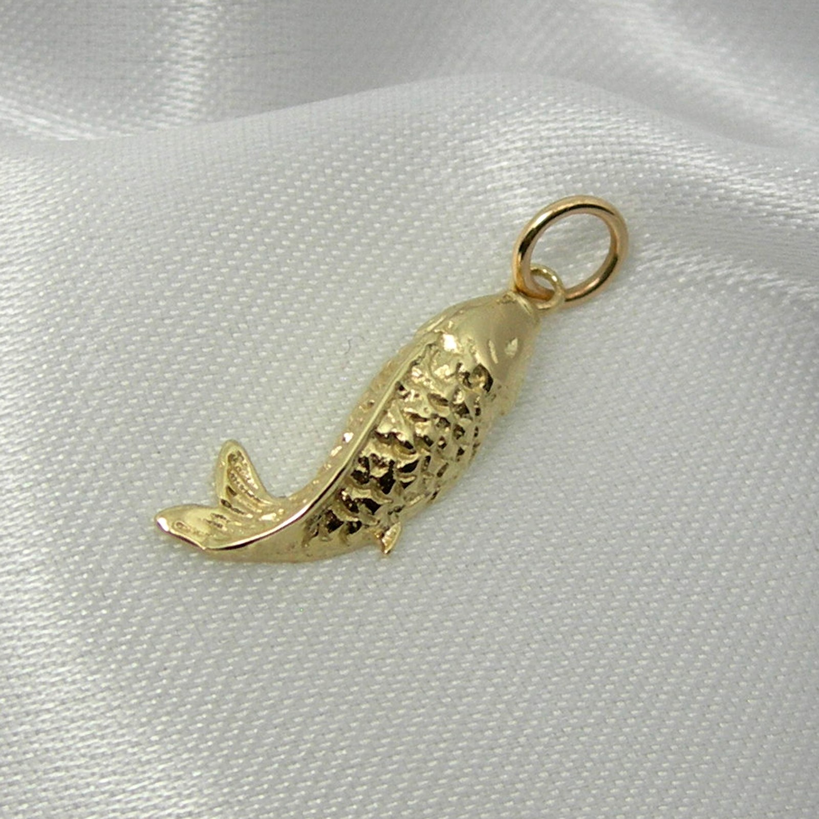Lucky Koi Fish Charm Pendant Genuine 375 9k 9ct Yellow Gold, C200