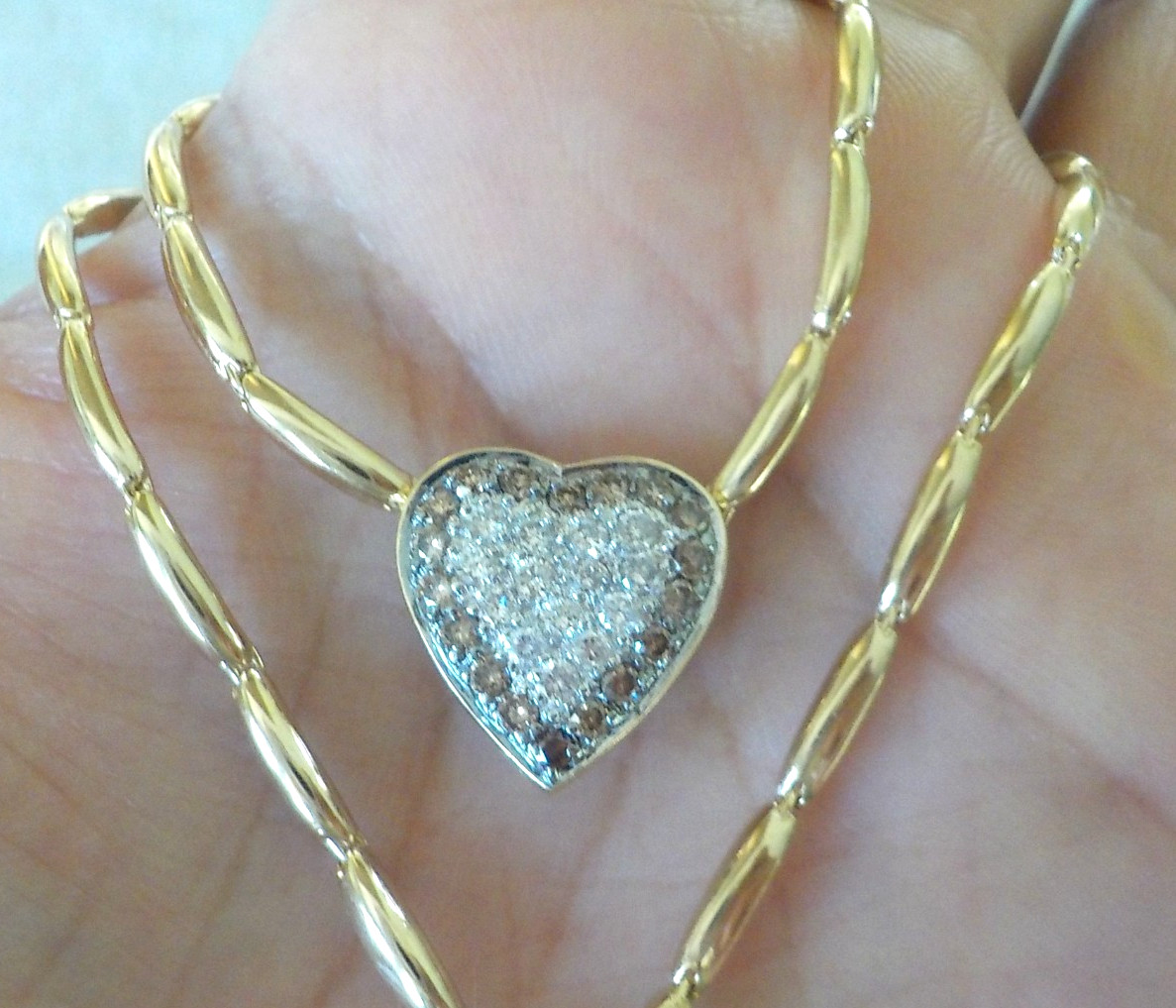 14K Yellow Gold Sparkling Heart VS Diamond Necklace – 14.4 gms, 18 in, 0.72 ctw