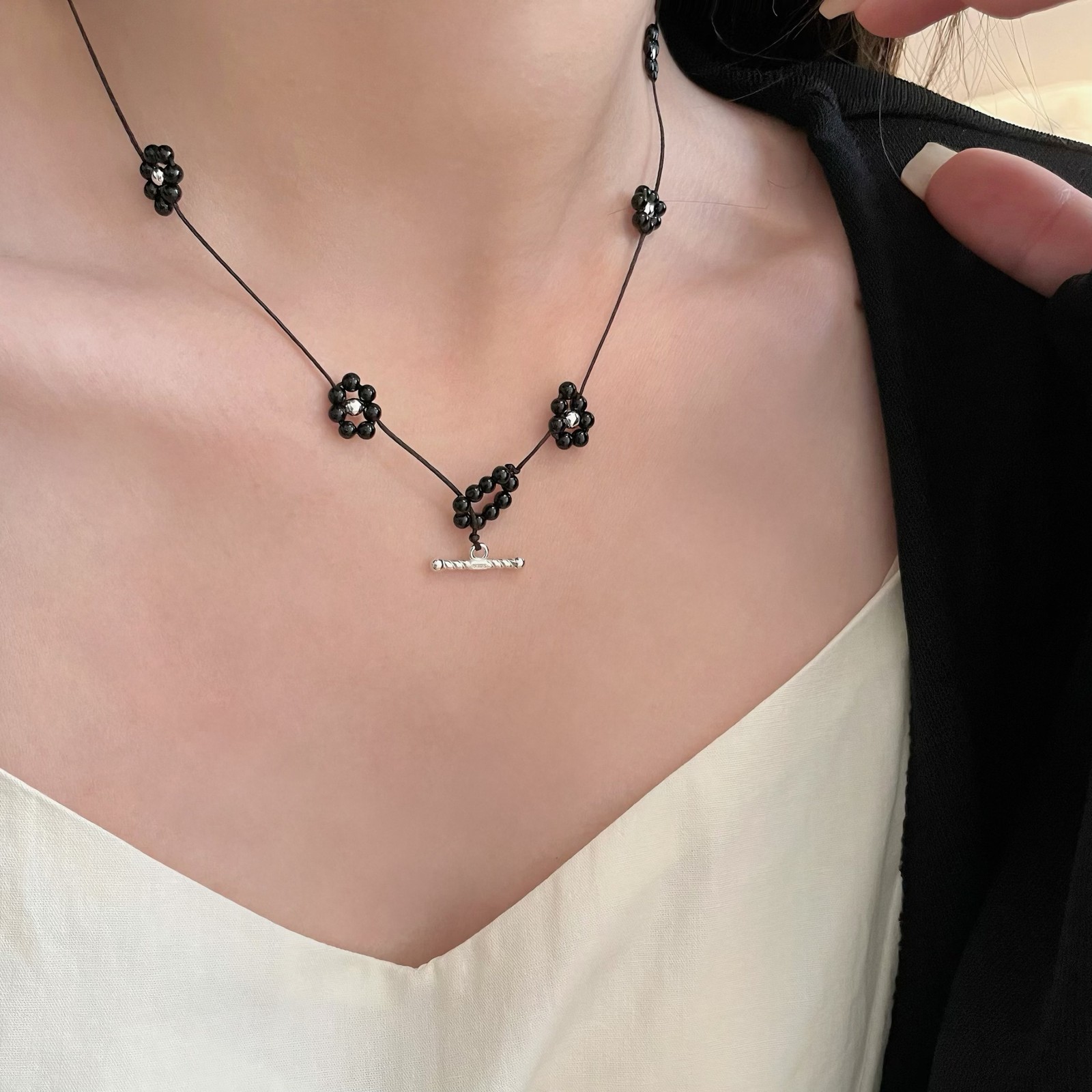 Dainty Black Flower Beaded Choker Necklace S925 Silver Minimalist Korean Jewelry
